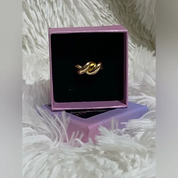 925 Sterling Silver Twist Rings. One size. - Picture 3 of 8